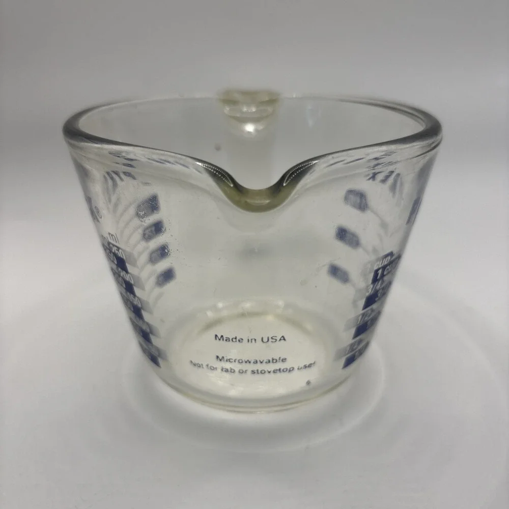 Vintage PYREX 1 cup glass measuring cup blue lettering retro kitchen all caps